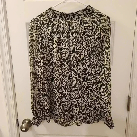 H&M Size S Animal Print Blouse Long Sleeve Button Neck Womens Black White #P258 - Picture 6 of 7